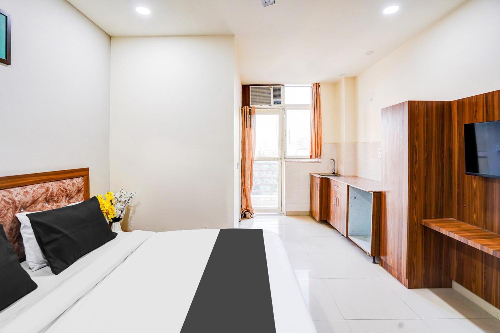 Hotel Super Collection O Sector 104 Noida Exterior foto